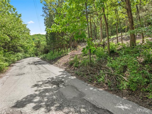 4204 Oakcrest Drive, House Springs, MO 63051