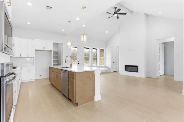 3072 Road 66124, Dayton, TX 77535