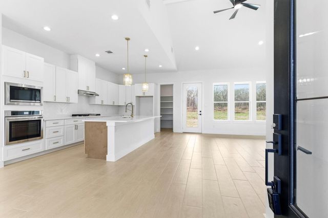 3072 Road 66124, Dayton, TX 77535