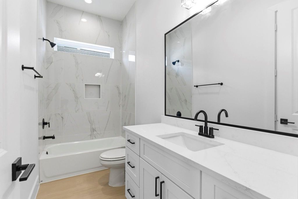 Image 25 of property listing at 3072 Road 66124, Dayton, TX 77535