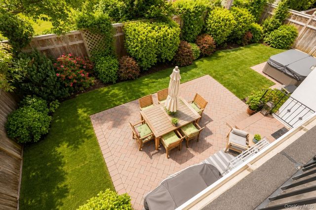 15 W Penn Street, Long Beach, NY 11561