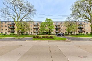 1215 N WATERMAN Avenue 2E, Arlington Heights, IL 60004