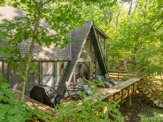 446 Foxfire Cove Drive, Innsbrook, MO 63390