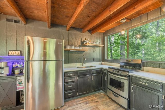 446 Foxfire Cove Drive, Innsbrook, MO 63390