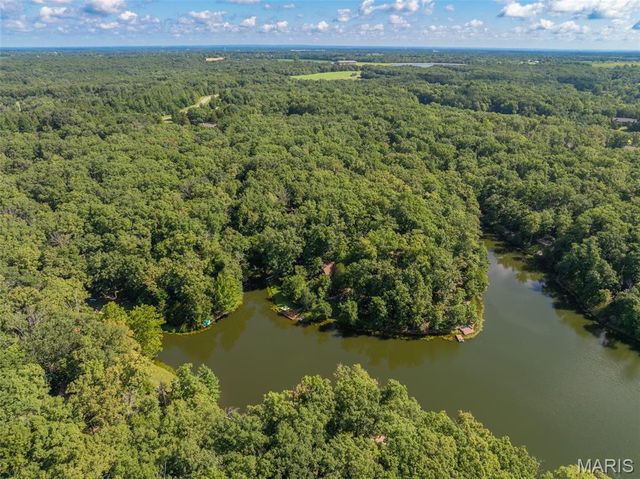 446 Foxfire Cove Drive, Innsbrook, MO 63390