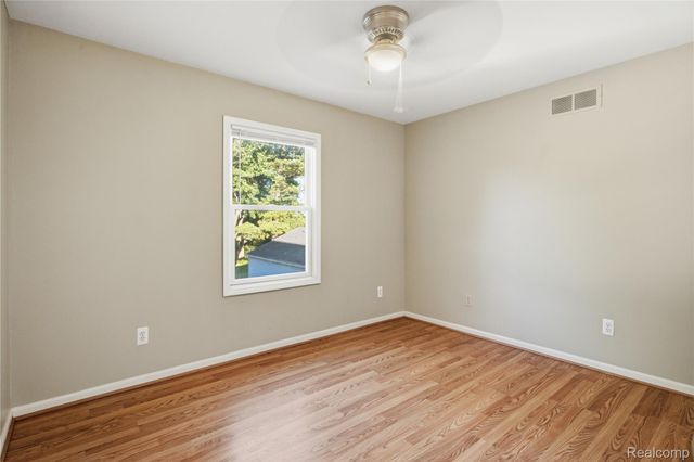 4118 Devon Road, Royal Oak, MI 48073