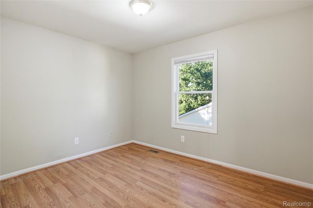 4118 Devon Road, Royal Oak, MI 48073