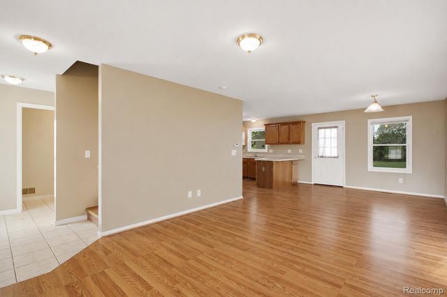 4118 Devon Road, Royal Oak, MI 48073