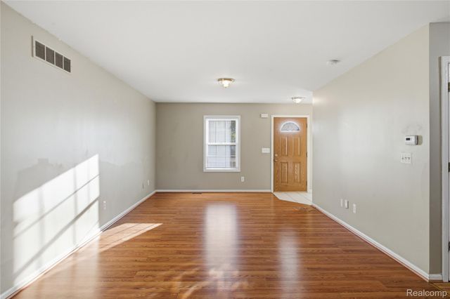 4118 Devon Road, Royal Oak, MI 48073