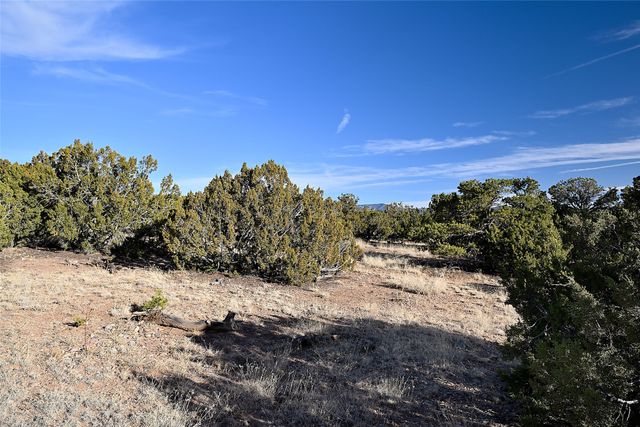 18 Via Diamante, Santa Fe, NM 87506