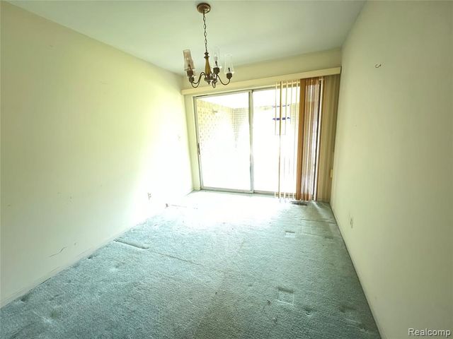 4136 Ironside Drive, Waterford, MI 48329