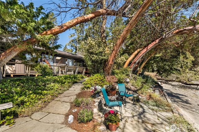 512 Broken Point Road, Shaw Island, WA 98286