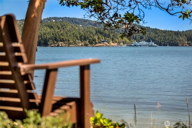 512 Broken Point Road, Shaw Island, WA 98286