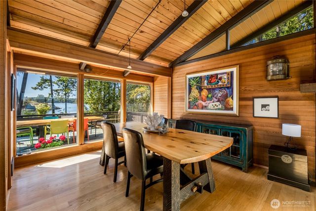 512 Broken Point Road, Shaw Island, WA 98286