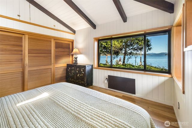 512 Broken Point Road, Shaw Island, WA 98286