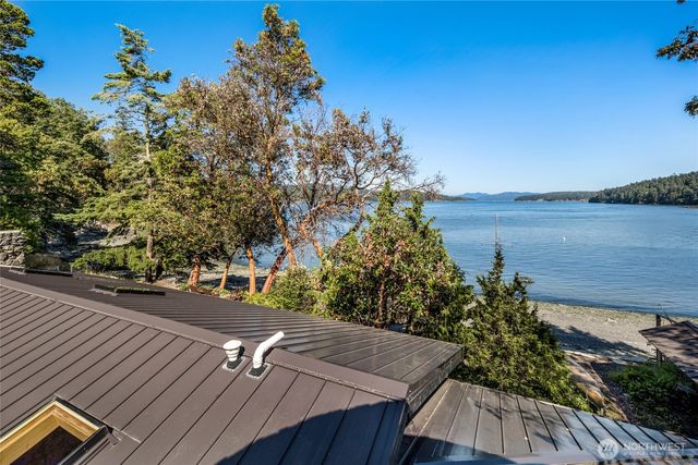 512 Broken Point Road, Shaw Island, WA 98286