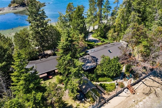 512 Broken Point Road, Shaw Island, WA 98286