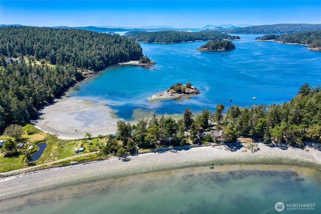 512 Broken Point Road, Shaw Island, WA 98286