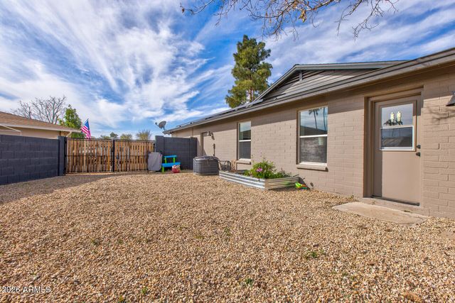 4620 W DAHLIA Drive, Glendale, AZ 85304