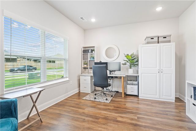 4407 Bison Street, Bentonville, AR 72713