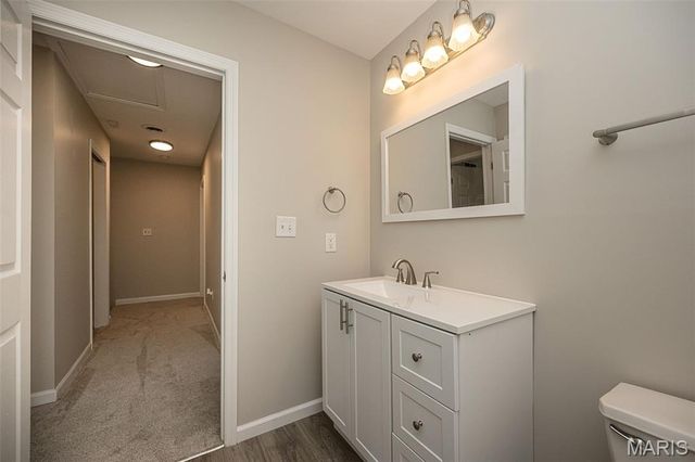 1319 N 4th Street, St Charles, MO 63301