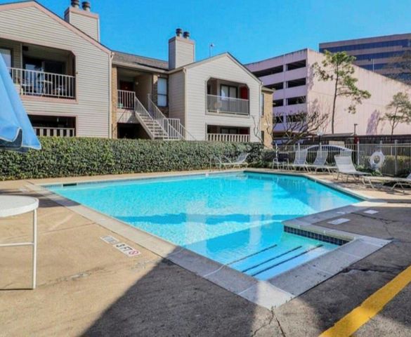 2025 Augusta Drive 205, Houston, TX 77057