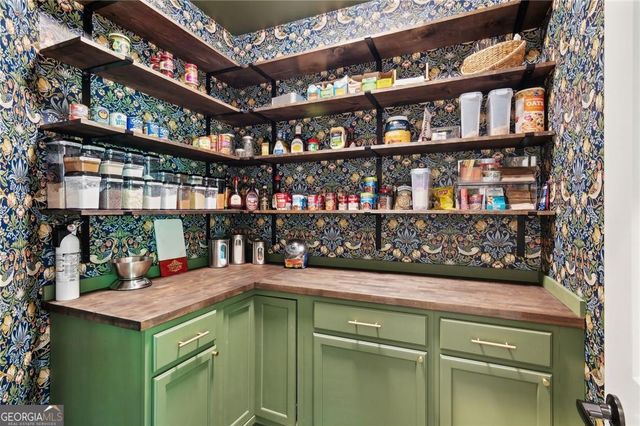 6011 Tradewinds Cove, Gainesville, GA 30506