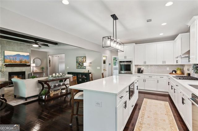 6011 Tradewinds Cove, Gainesville, GA 30506