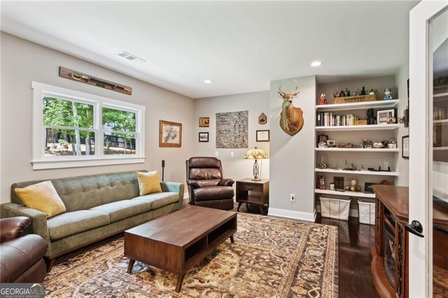 6011 Tradewinds Cove, Gainesville, GA 30506