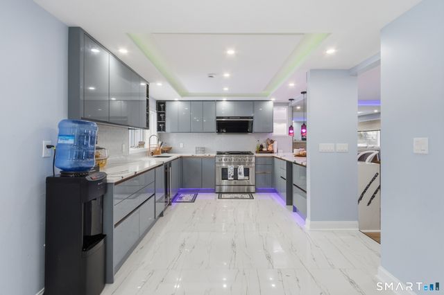 589 Racebrook Road, Orange, CT 06477