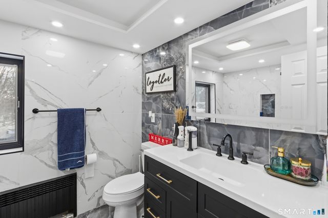 589 Racebrook Road, Orange, CT 06477