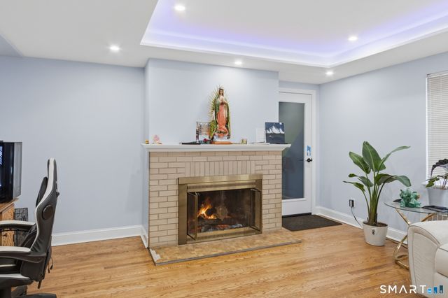 589 Racebrook Road, Orange, CT 06477