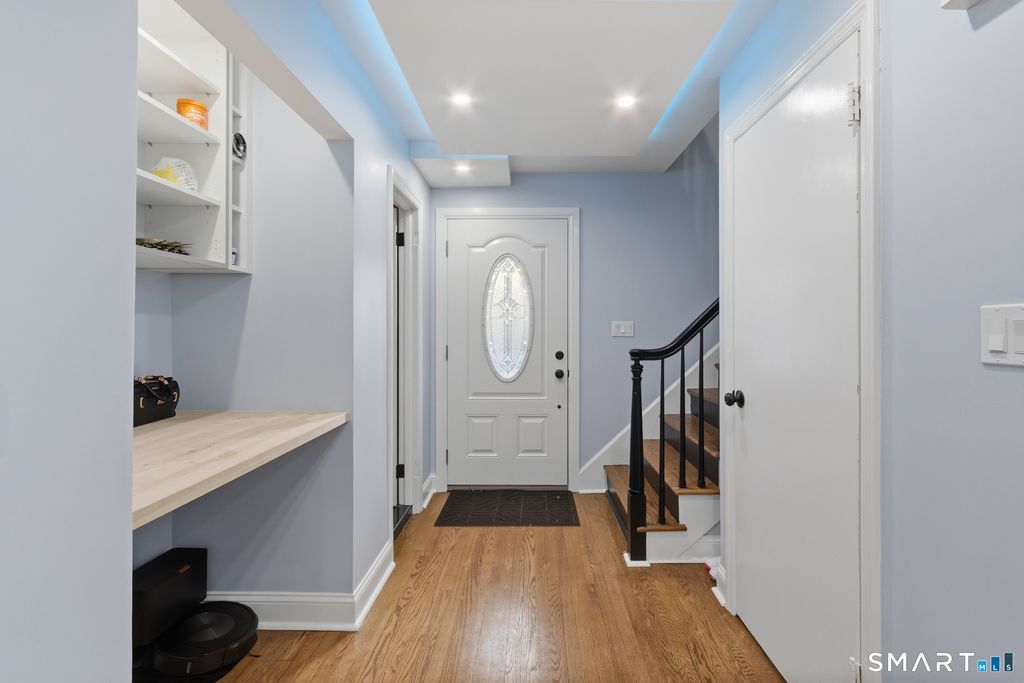 589 Racebrook Road, Orange, CT 06477