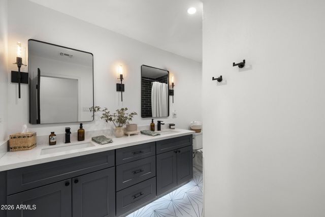 3135 N 81ST Street, Scottsdale, AZ 85251