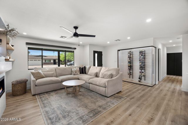 3135 N 81ST Street, Scottsdale, AZ 85251