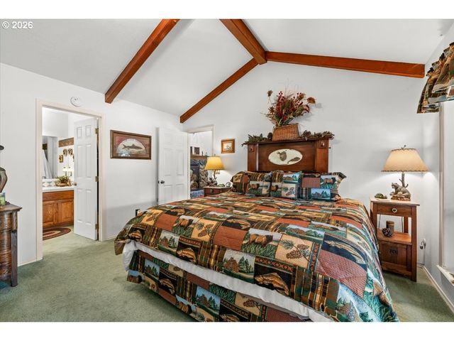 122 CARLOS Ave, Rogue River, OR 97537