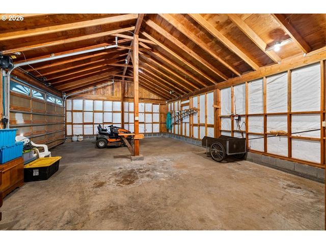122 CARLOS Ave, Rogue River, OR 97537