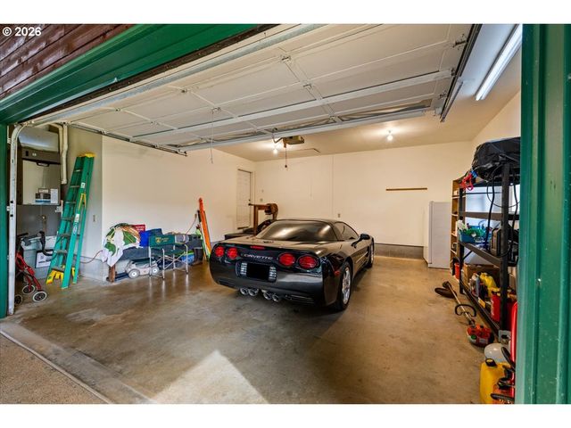 122 CARLOS Ave, Rogue River, OR 97537