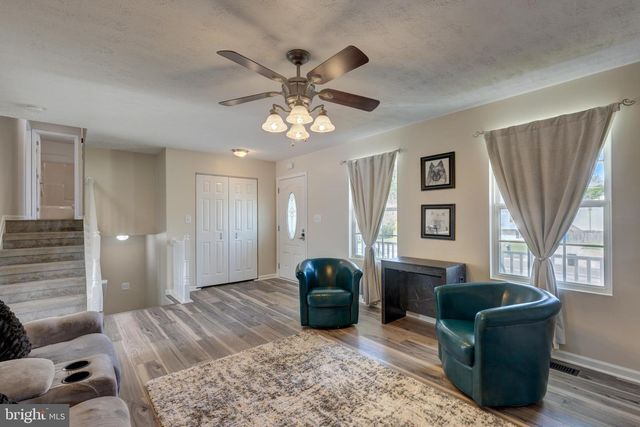 21 O BRIEN AVE, Taneytown, MD 21787