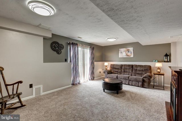 21 O BRIEN AVE, Taneytown, MD 21787