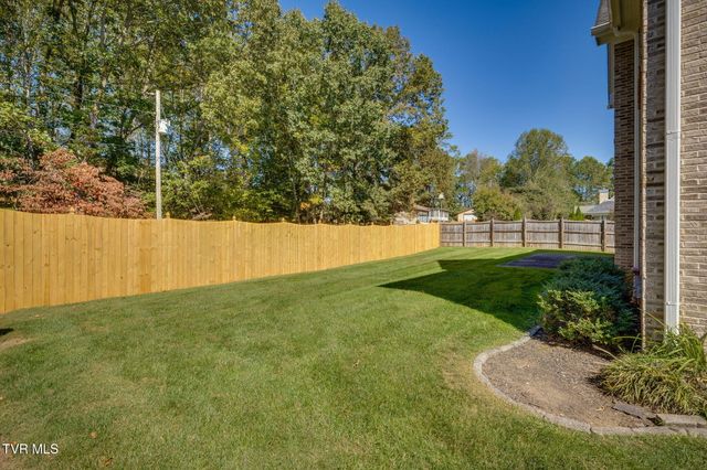 205 Rosehaven Court, Kingsport, TN 37663