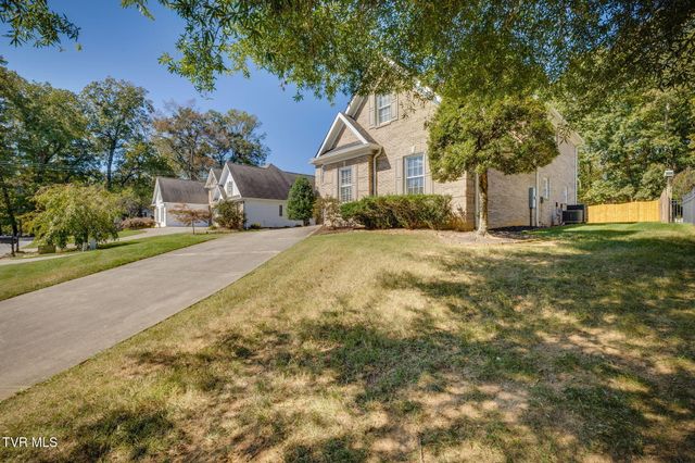 205 Rosehaven Court, Kingsport, TN 37663