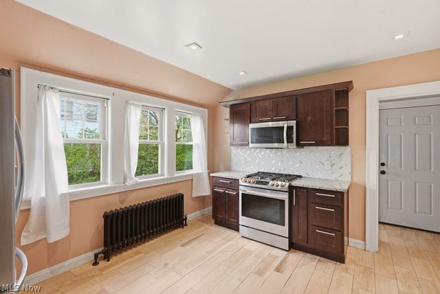 3871 Mayfield Road, Cleveland Heights, OH 44121