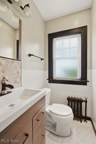 3871 Mayfield Road, Cleveland Heights, OH 44121