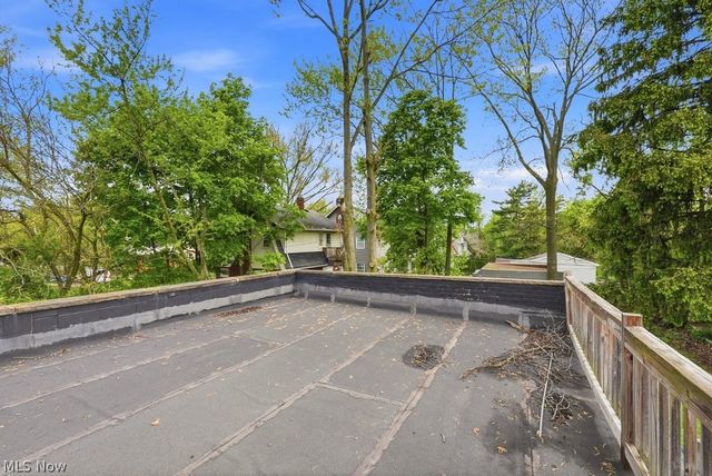 3871 Mayfield Road, Cleveland Heights, OH 44121