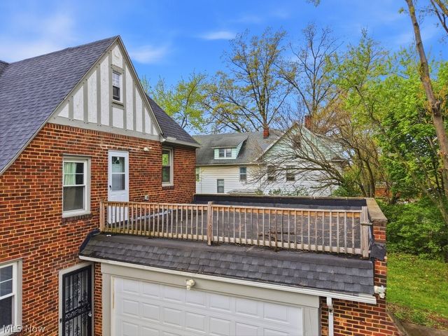 3871 Mayfield Road, Cleveland Heights, OH 44121