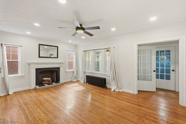 3871 Mayfield Road, Cleveland Heights, OH 44121