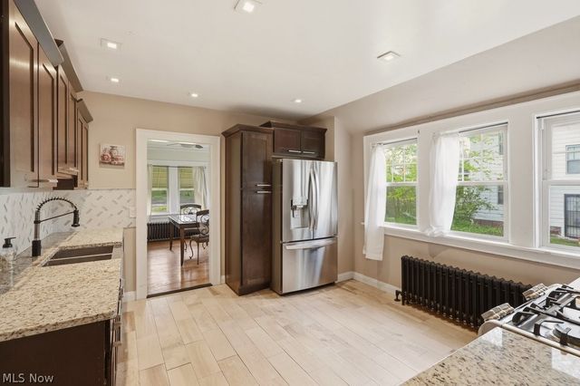 3871 Mayfield Road, Cleveland Heights, OH 44121
