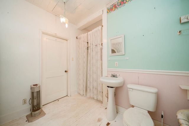 508 N Soda Street, Jefferson, TX 75657