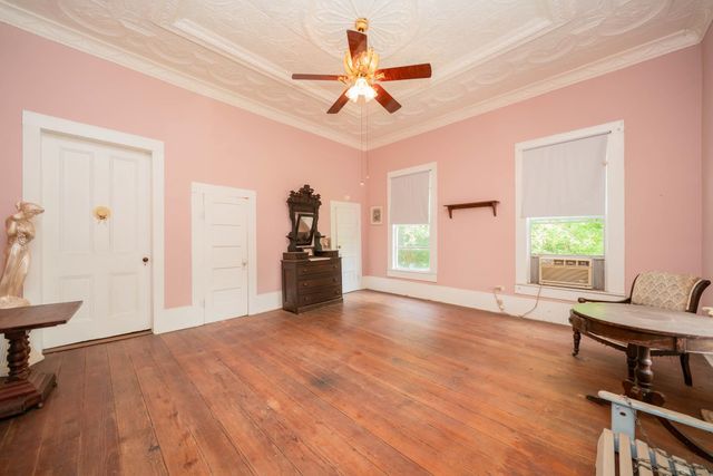 508 N Soda Street, Jefferson, TX 75657